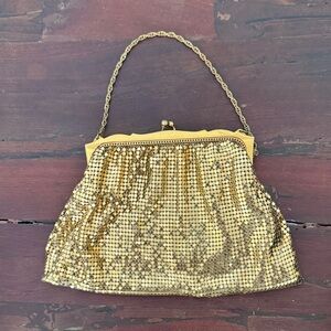Vintage Whiting & Davis Gold Mesh Clutch